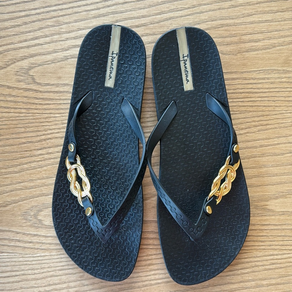 Ipanema Black Sandal with Gold
